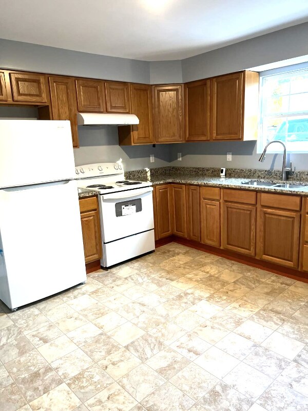 Building Photo - 19 Rutter St