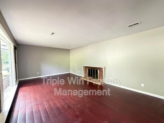 Building Photo - 8423 Korea Dr