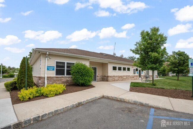 Building Photo - 4410 Birchwood Ct