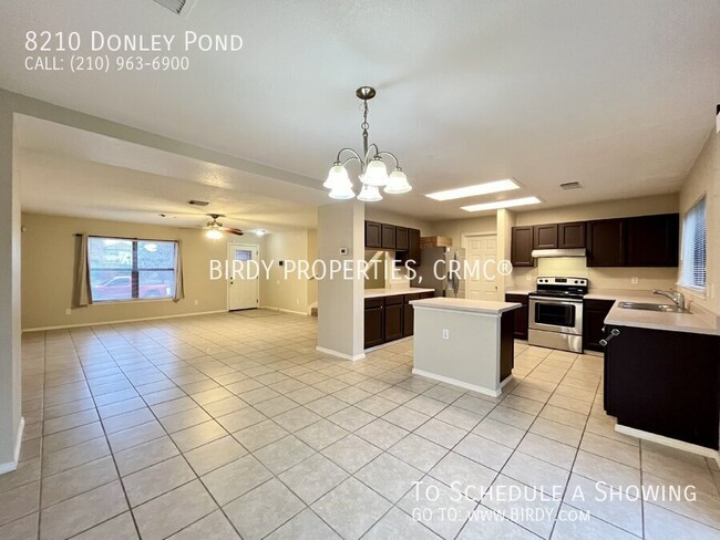 Building Photo - "Charming 3-Bed Sanctuary with Spacious In...