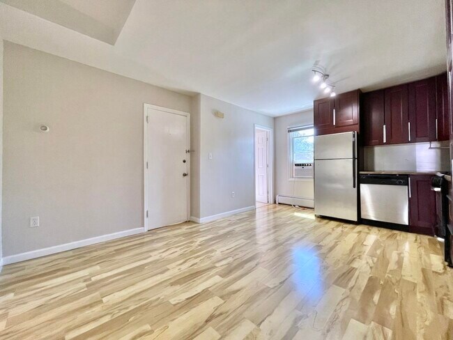 Building Photo - 397 1st St