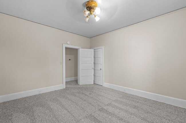 Building Photo - 308 Causey Ave