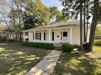 Building Photo - 613 W. First Street