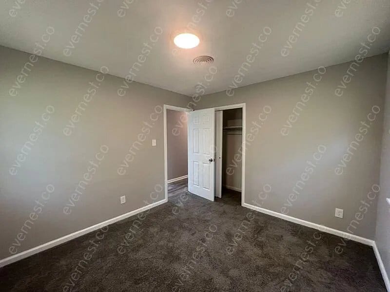 Building Photo - 7012 Yarberry Ln