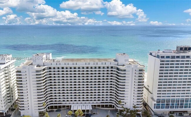 Building Photo - 5555 Collins Ave