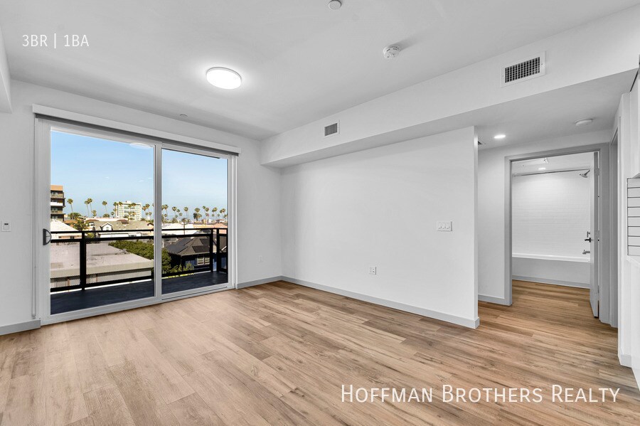 Building Photo - 1240 Magnolia Ave