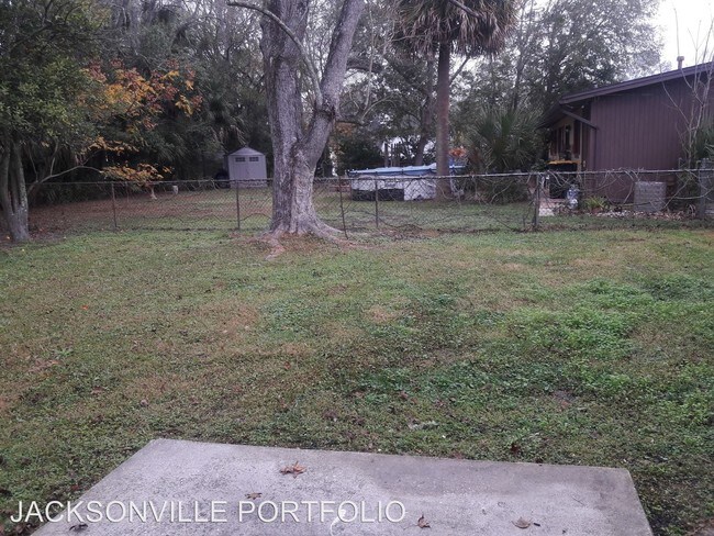 Building Photo - 6739 Daughtry Blvd S