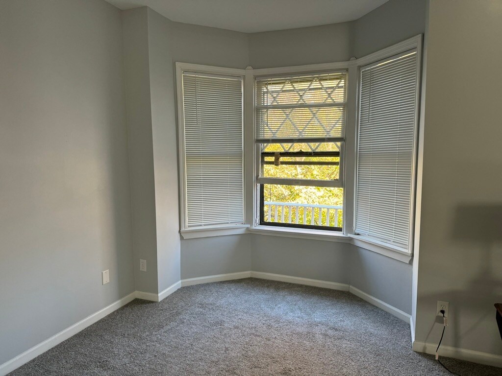 Building Photo - 6038 Westminster Pl