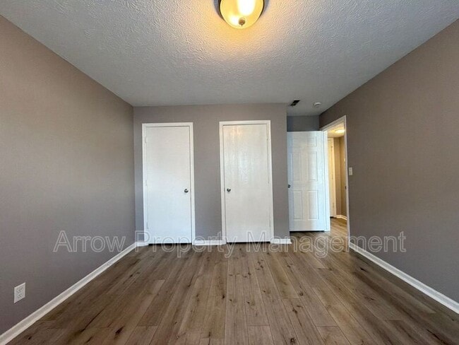 Building Photo - 922 A St