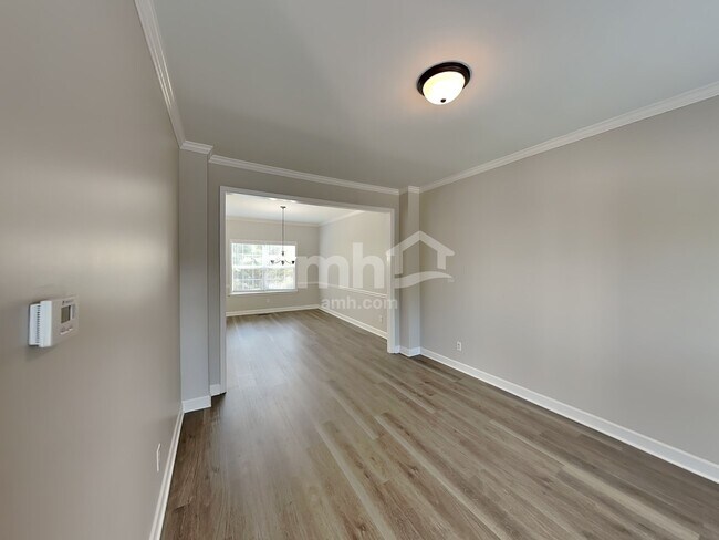 Building Photo - 3035 Romain Trail