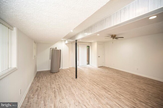 Building Photo - 503 Harrison Cir