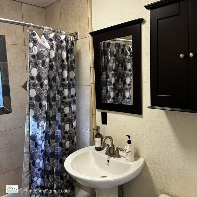 Building Photo - 1919 N 31st St