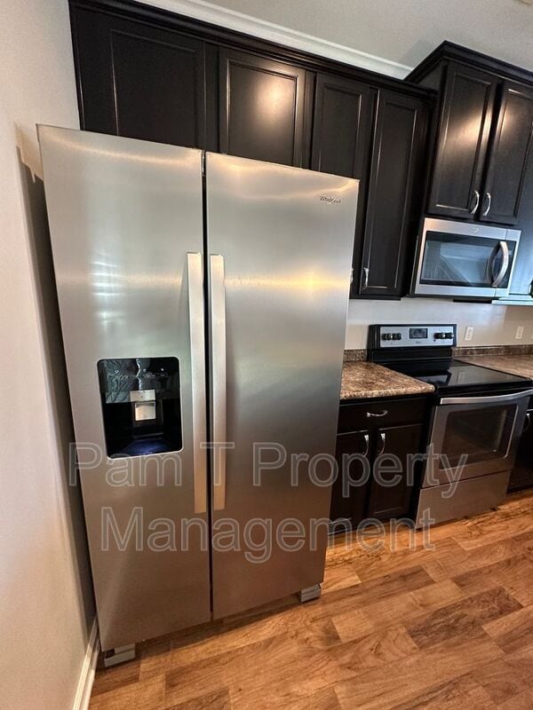 Building Photo - 106 Sonata Cir