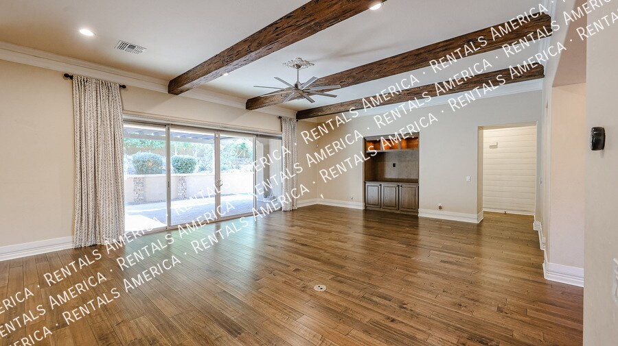 Building Photo - 28806 N 67th Dr