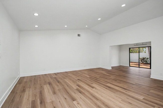 Building Photo - 21440 Campo Allegro Dr
