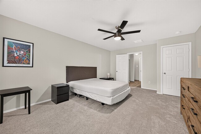 Building Photo - 202 N Vesper Bend Cir