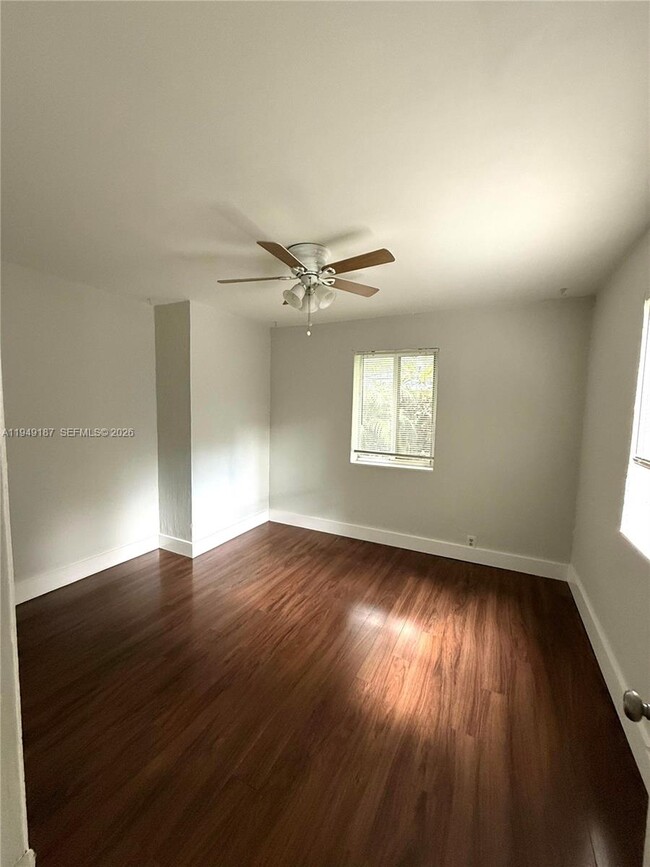 Building Photo - 3131 Carter St