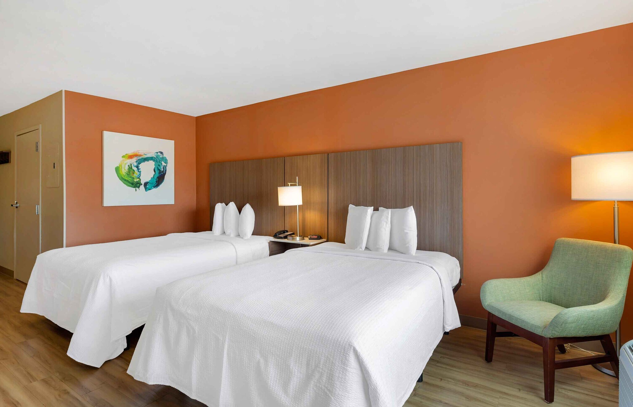 Building Photo - Furnished Studio-Providence - East Providence