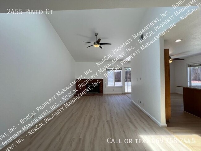 Building Photo - 2455 Pinto Ct