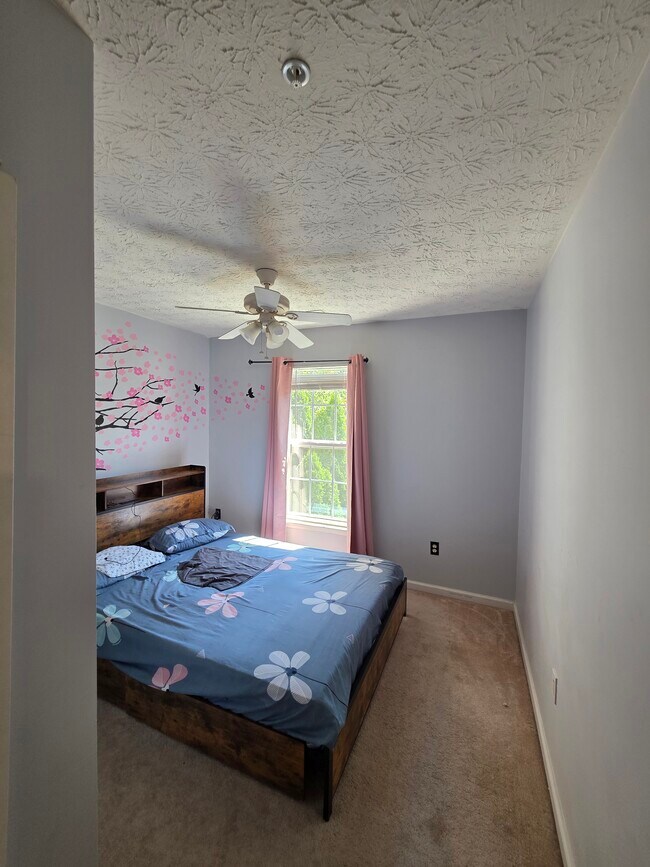 Building Photo - 1702 Barnwood Ct