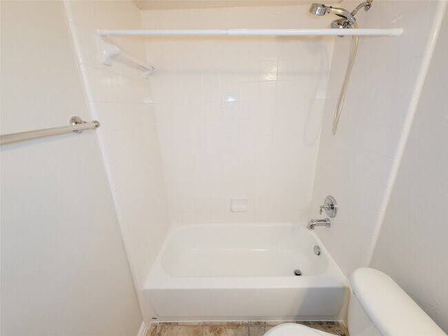 Building Photo - 2886 Tuscania Ln