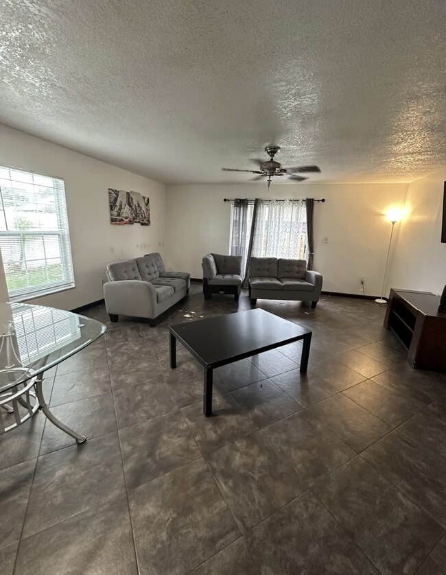 Primary Photo - 3228 Bearclaw Way