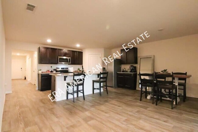 Building Photo - 808 Moorhen Wy