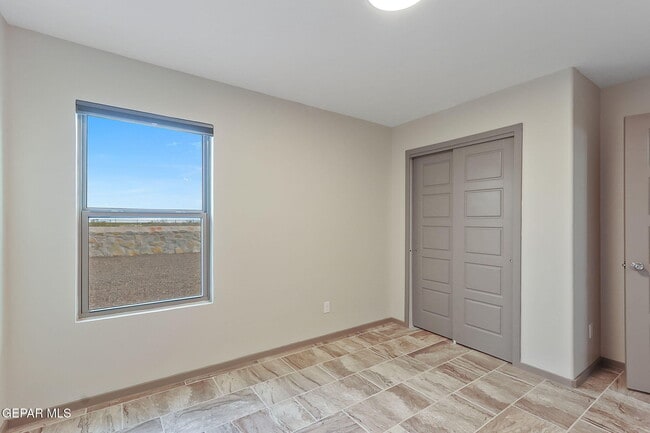Building Photo - 13736 Flora Vista Ave