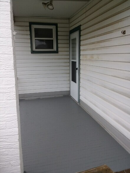 Primary Photo - 1122 9th St