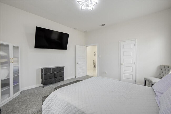 Building Photo - 582 Rd 5707
