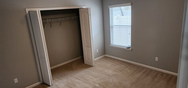 Building Photo - 3051 Tower Oaks Dr