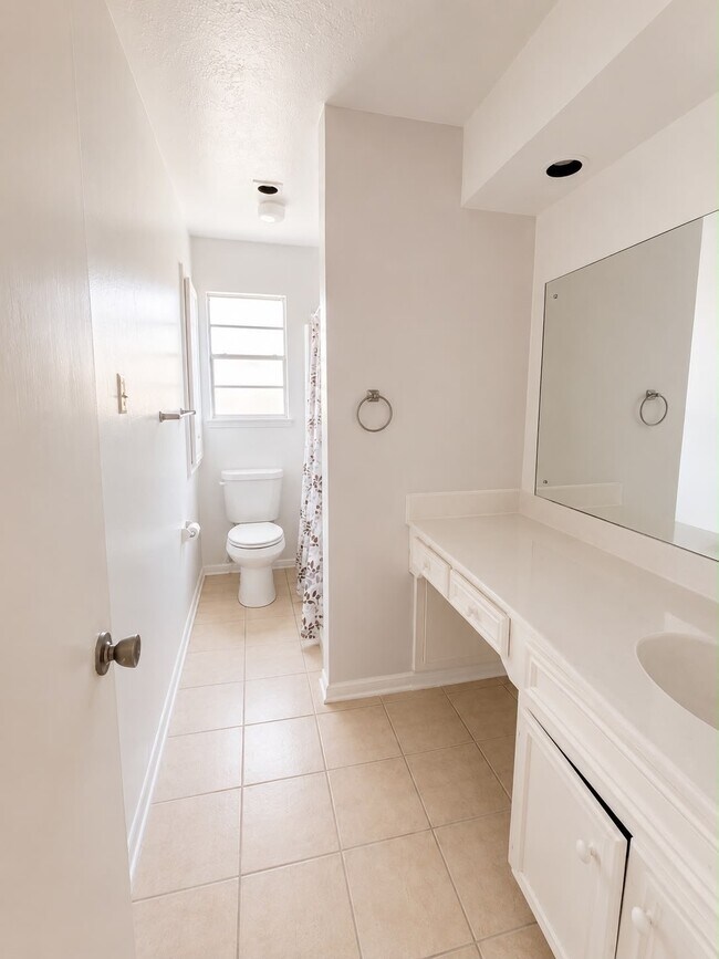 Building Photo - 10603 Silkwood Dr