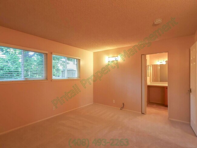 Building Photo - 1484 Carnot Dr