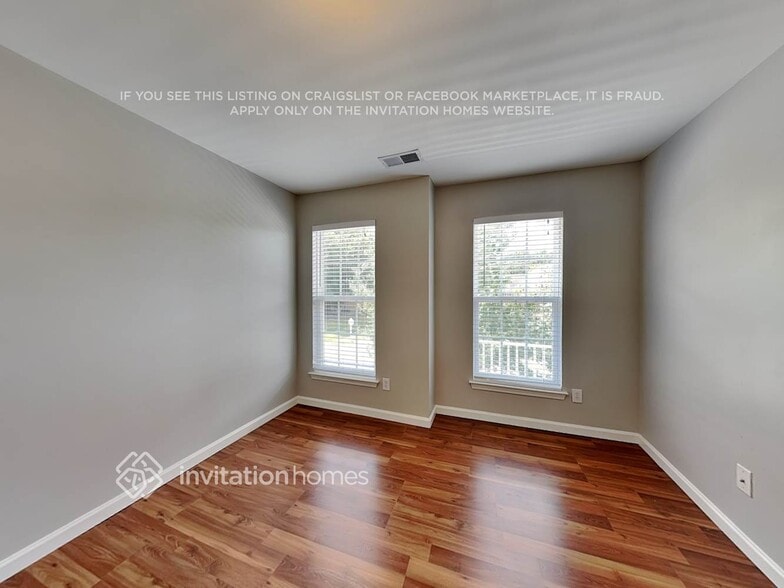 Building Photo - 1225 Periwinkle Dr