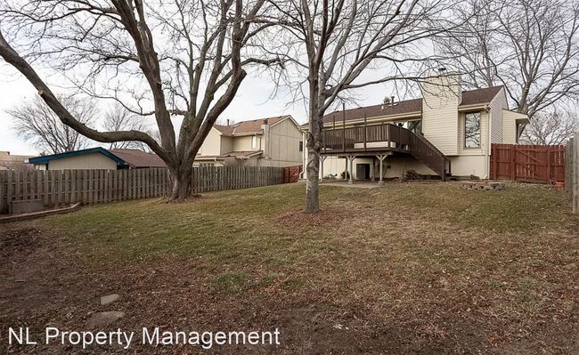 Building Photo - 4 br, 3 bath House - 13717 Valley Street