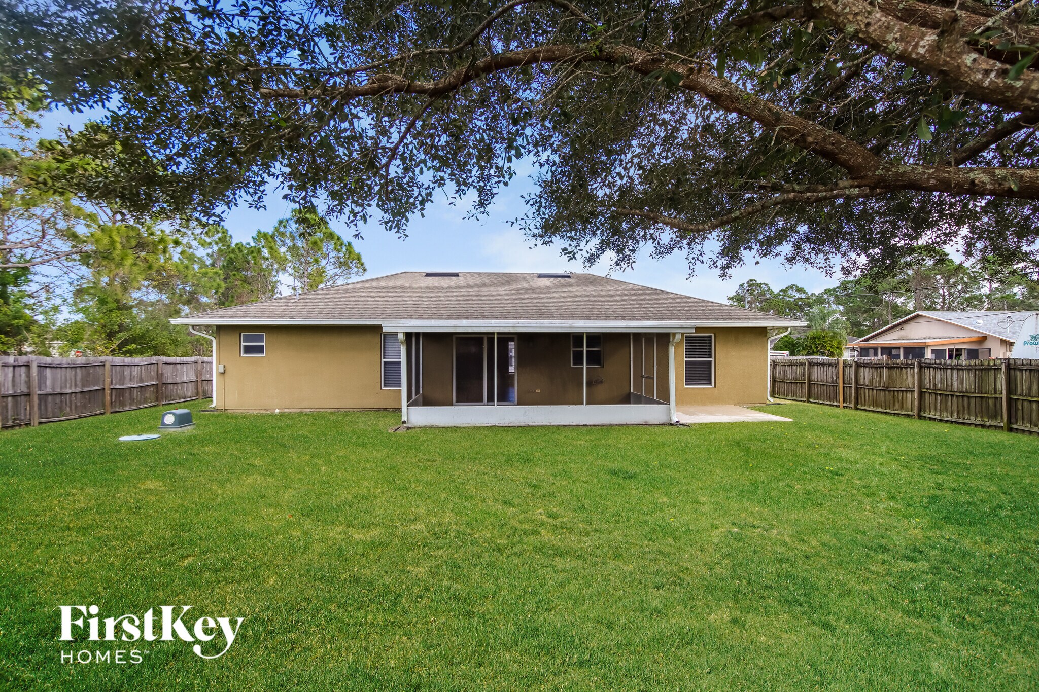 Building Photo - 914 Caligula Ave SE