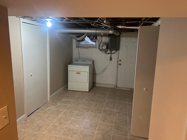 Building Photo - 44X Random Rd