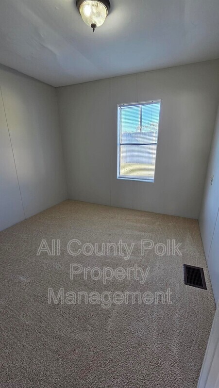 Building Photo - 2735 W 10th St