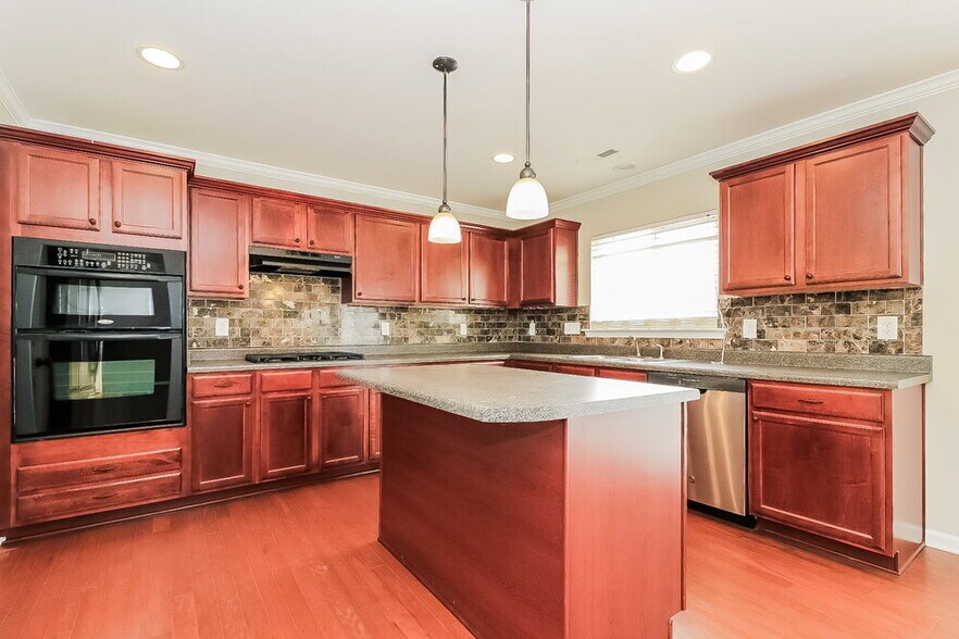 Building Photo - 3104 Cynthiana Ct