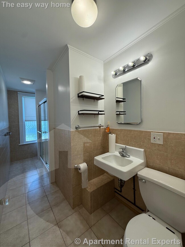 Building Photo - 47 Mt Vernon St