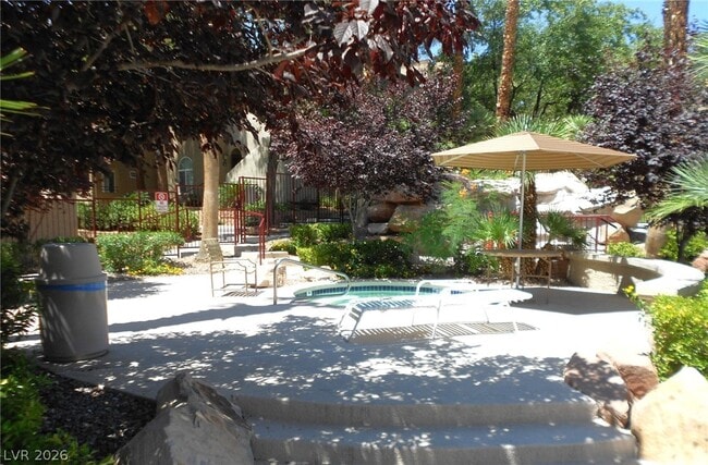 Building Photo - 6955 N Durango Dr