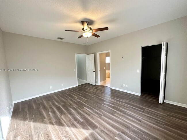 Building Photo - 7611 NW 99th Terrace