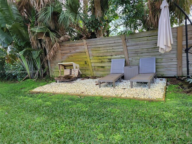 Building Photo - 913 Lighthouse Dr
