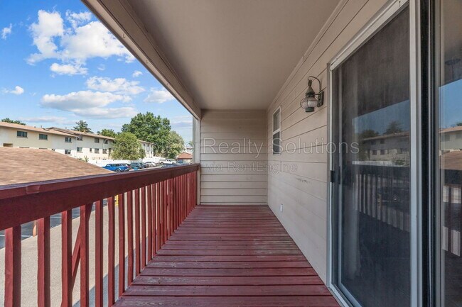 Building Photo - 254 Carmel Woods Dr