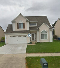 Building Photo - 1532 Knoll Crest Dr