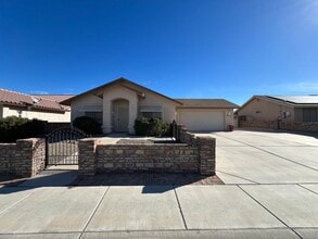 Building Photo - FURNISHED SHORT TERM RENTAL!