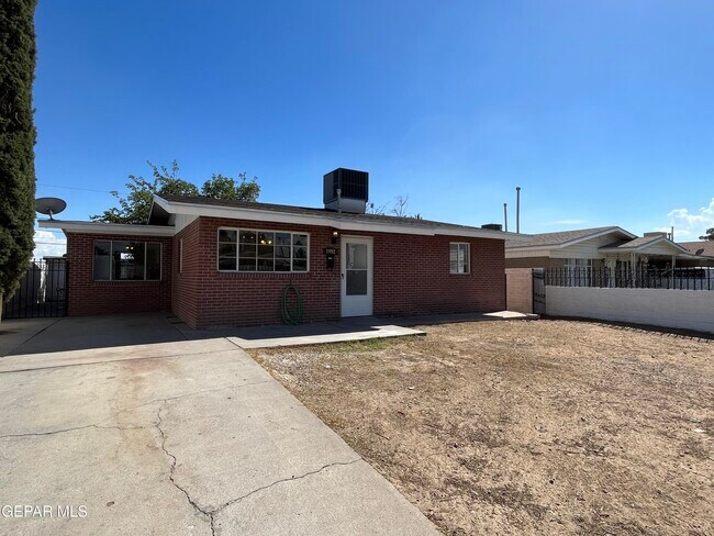 Primary Photo - 7952 Monterrey Dr