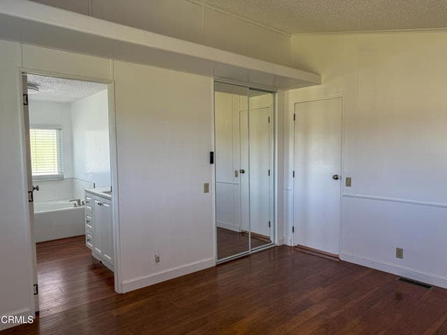 Building Photo - 6087 E Los Angeles Ave