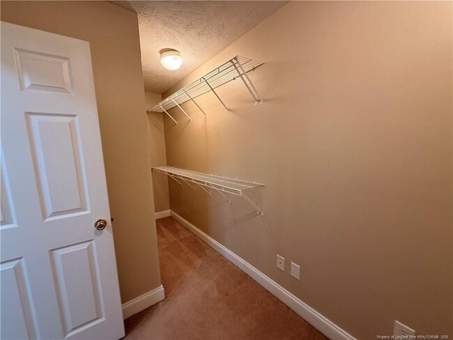 Building Photo - 183 Wildwood Dr