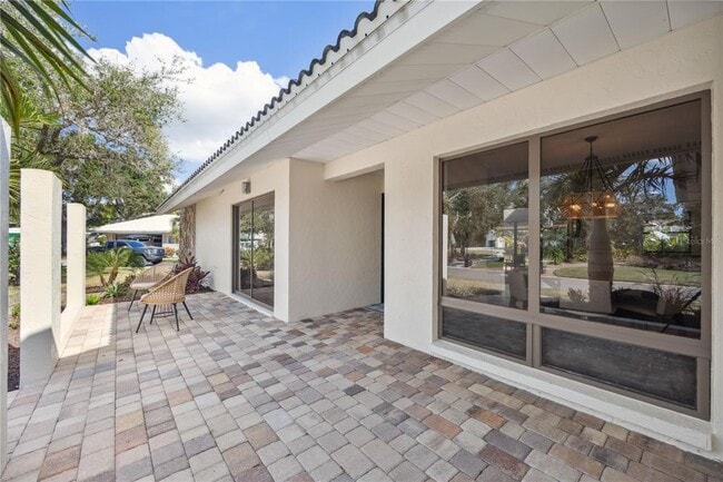 Building Photo - 456 Yacht Harbor Dr